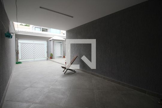 Garagem de casa de condomínio à venda com 4 quartos, 560m² em Jacarepaguá, Rio de Janeiro
