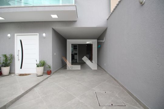 Garagem de casa de condomínio à venda com 4 quartos, 560m² em Jacarepaguá, Rio de Janeiro