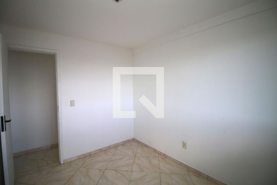 Quarto 1 de apartamento para alugar com 2 quartos, 51m² em Cordovil, Rio de Janeiro