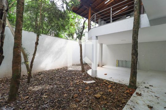 Jardim / Quintal de casa de condomínio à venda com 4 quartos, 529m² em Tremembé, São Paulo