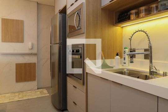 Cozinha de apartamento para alugar com 2 quartos, 67m² em Perdizes, São Paulo