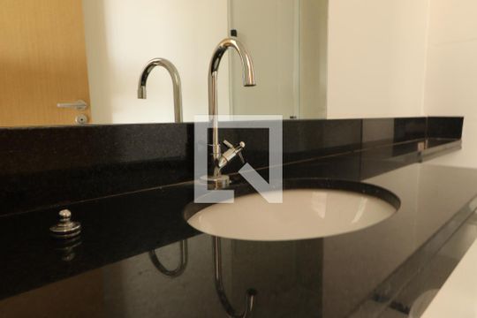 Banheiro de apartamento para alugar com 2 quartos, 90m² em Jardim Sumare, Ribeirão Preto