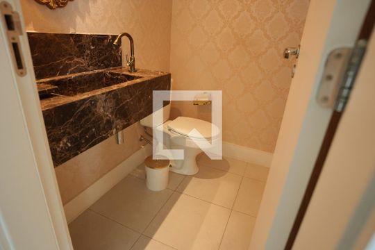 Lavabo de apartamento para alugar com 5 quartos, 146m² em Jaguaribe, Salvador