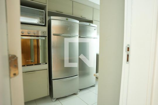 Cozinha de apartamento para alugar com 5 quartos, 146m² em Jaguaribe, Salvador