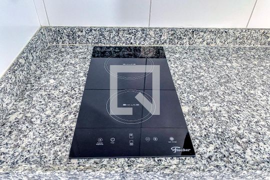 Cozinha de apartamento para alugar com 1 quarto, 40m² em Brás, São Paulo