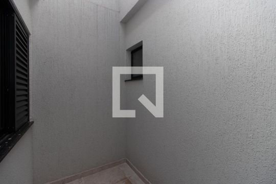 Área Externa de casa à venda com 3 quartos, 121m² em Vila Ede, São Paulo