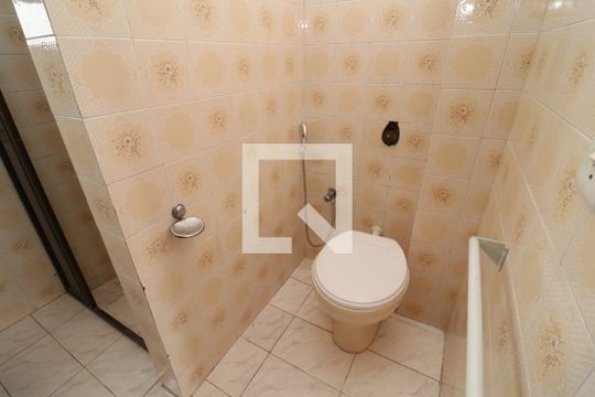 Banheiro Social 2 de casa de condomínio à venda com 4 quartos, 200m² em Portuguesa, Rio de Janeiro