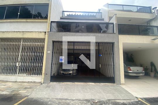 Fachada de casa de condomínio à venda com 4 quartos, 200m² em Portuguesa, Rio de Janeiro