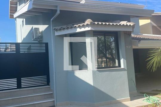 Fachada de casa de condomínio à venda com 3 quartos, 320m² em Chácara Morada Mediterrânea, Jundiaí