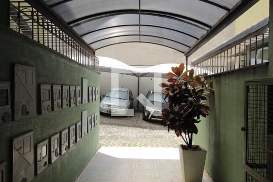 Garagem de apartamento à venda com 3 quartos, 60m² em Castelo, Belo Horizonte