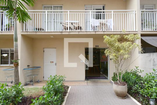 Fachada do bloco de apartamento para alugar com 1 quarto, 30m² em Jardim Prudência, São Paulo