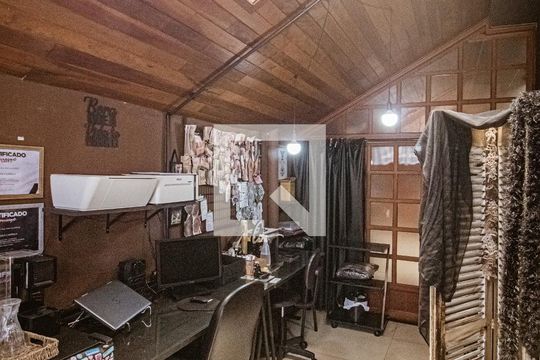 Sala de casa à venda com 3 quartos, 175m² em Glória, Porto Alegre