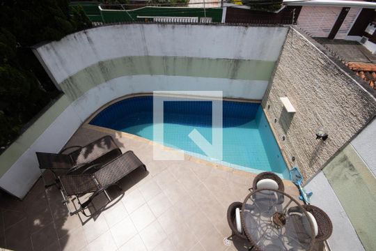 Varanda da Suite 4 vista de casa para alugar com 5 quartos, 400m² em Horto Florestal, São Paulo