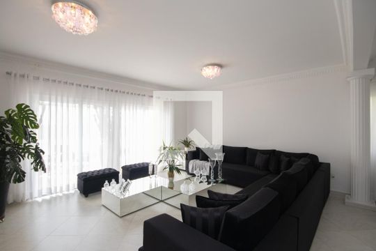 Sala de casa para alugar com 5 quartos, 400m² em Horto Florestal, São Paulo