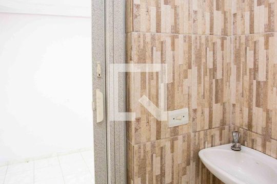 Banheiro 6 de casa à venda com 6 quartos, 340m² em Centro, Diadema
