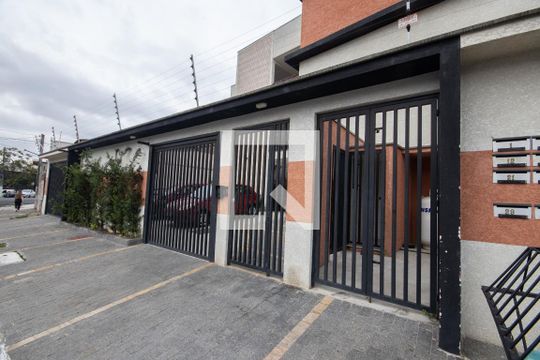 Fachada de apartamento para alugar com 2 quartos, 40m² em Vila Nova Mazzei, São Paulo