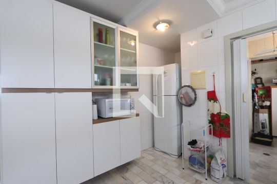 Cozinha de apartamento à venda com 3 quartos, 115m² em Vila Mariana, São Paulo