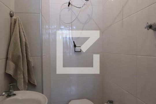Banheiro de serviço de apartamento à venda com 3 quartos, 115m² em Vila Mariana, São Paulo
