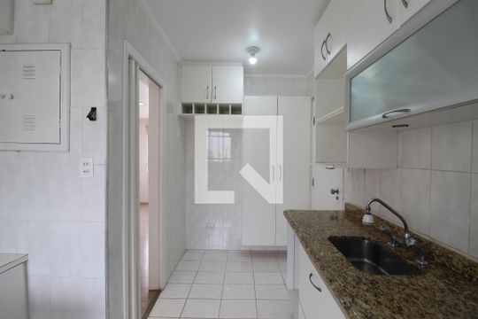 Cozinha de apartamento à venda com 3 quartos, 90m² em Moema, São Paulo