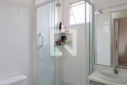 Banheiro de apartamento para alugar com 2 quartos, 48m² em Vila Bela Vista (zona Norte), São Paulo