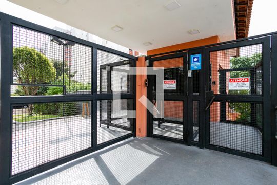 Fachada do condomínio de apartamento para alugar com 2 quartos, 48m² em Vila Bela Vista (zona Norte), São Paulo