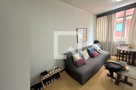 Sala de apartamento à venda com 1 quarto, 40m² em Savassi, Belo Horizonte