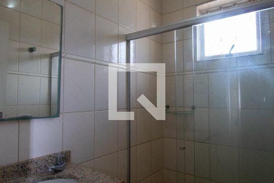 Banheiro de casa para alugar com 3 quartos, 160m² em Parque Franceschini, Sumaré