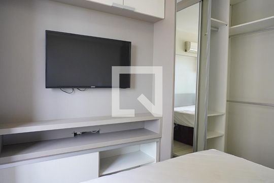 Suíte de apartamento para alugar com 2 quartos, 65m² em Sarandi, Porto Alegre