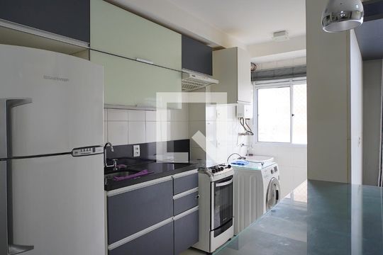 Cozinha de apartamento para alugar com 2 quartos, 65m² em Sarandi, Porto Alegre