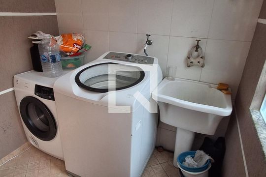 Área de Serviço de casa à venda com 3 quartos, 190m² em Vila Vivaldi, São Bernardo do Campo
