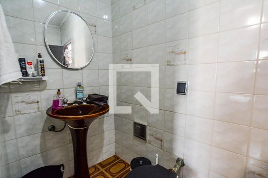 Banheiro da Suíte de casa à venda com 4 quartos, 256m² em Santa Terezinha, Santo André