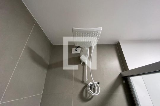 Banheiro de kitnet/studio à venda com 1 quarto, 34m² em Butantã, São Paulo