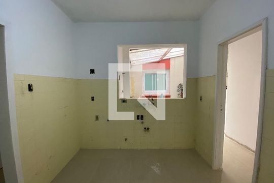 Cozinha de apartamento à venda com 3 quartos, 103m² em Centro, São Leopoldo