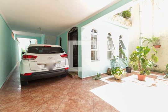 Garagem de casa à venda com 3 quartos, 205m² em Vila Giordano, São Paulo