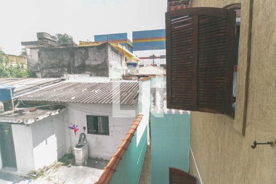 Vista da Sala 2 de casa à venda com 3 quartos, 205m² em Vila Giordano, São Paulo