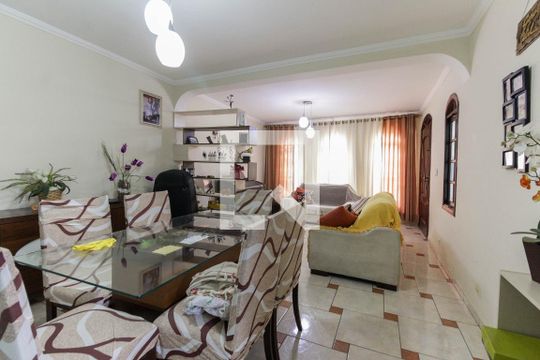 Sala de casa à venda com 3 quartos, 205m² em Vila Giordano, São Paulo