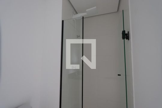 Banheiro de apartamento para alugar com 1 quarto, 27m² em Jardim Angela (zona Leste), São Paulo