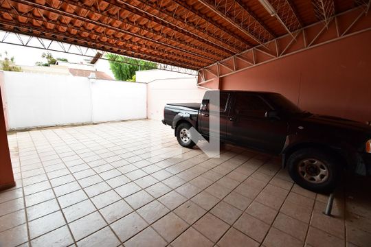 Garagem de casa à venda com 4 quartos, 302m² em Parque Alto Taquaral, Campinas