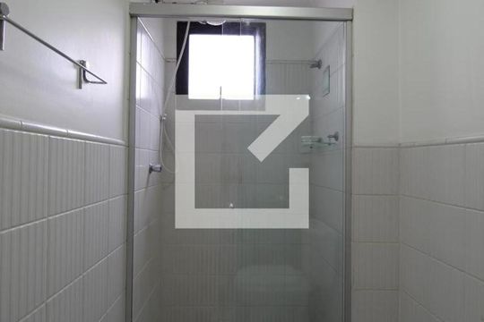 Banheiro de apartamento para alugar com 1 quarto, 35m² em Moema, São Paulo