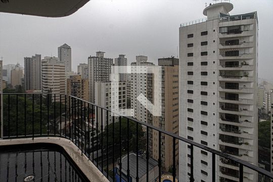 Sacada de apartamento à venda com 3 quartos, 335m² em Aclimação, São Paulo