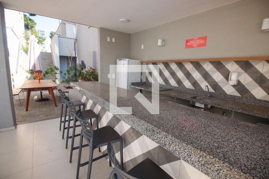 Área comum - Churrasqueira de apartamento para alugar com 2 quartos, 37m² em Jardim Miriam, São Paulo