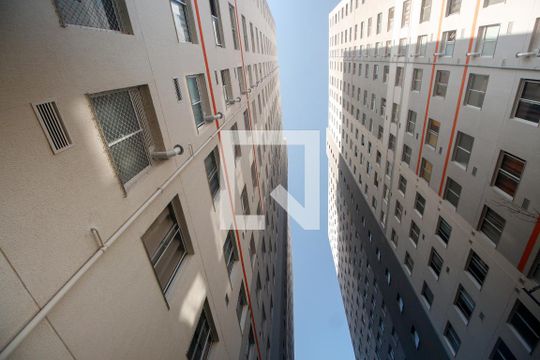 Fachada do bloco de apartamento para alugar com 2 quartos, 37m² em Jardim Miriam, São Paulo