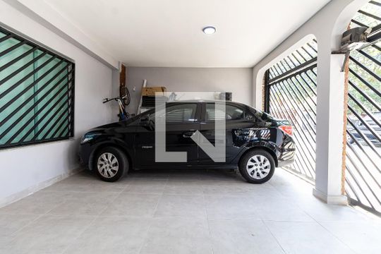 Garagem de casa à venda com 3 quartos, 145m² em Bosque da Saúde, São Paulo