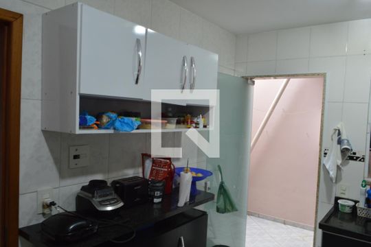 Cozinha de casa de condomínio à venda com 3 quartos, 182m² em Jacarepaguá, Rio de Janeiro