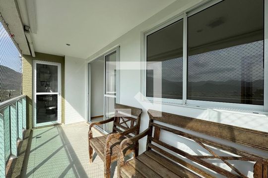 Varanda de apartamento à venda com 3 quartos, 84m² em Recreio dos Bandeirantes, Rio de Janeiro
