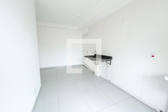 Sala/Cozinha de apartamento para alugar com 2 quartos, 40m² em Socorro, São Paulo