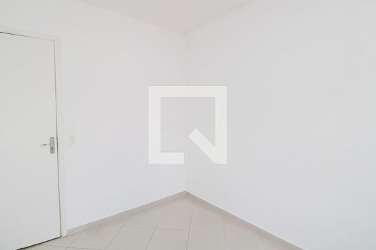 Quarto 2 de apartamento para alugar com 2 quartos, 59m² em Vila Guilherme, São Paulo