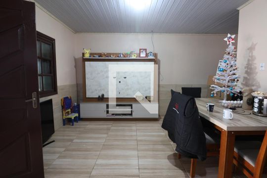 Sala e cozinha de casa à venda com 2 quartos, 80m² em Harmonia, Canoas