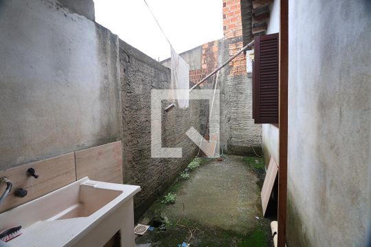 Área de Serviço de casa à venda com 2 quartos, 80m² em Harmonia, Canoas