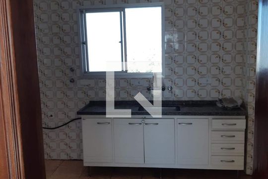 Cozinha  de apartamento à venda com 3 quartos, 100m² em Vila Granada, São Paulo